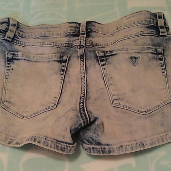 Shorts - Picture 2 of 4